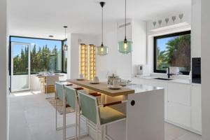 Aticos en venta en Marbella, Nueva Andalucia photo 0