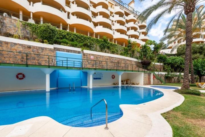 Apartamento en venta en Marbella, Nueva Andalucia photo 0