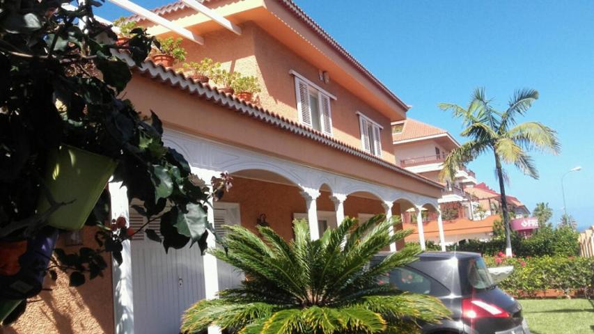 Chalet en venta en Puerto de la Cruz, La Paz photo 0