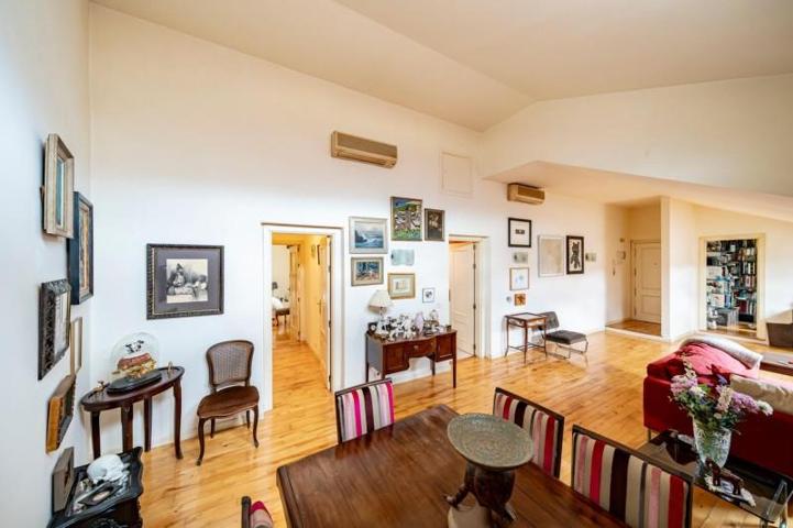 Aticos en venta en Madrid, Malasaña photo 0