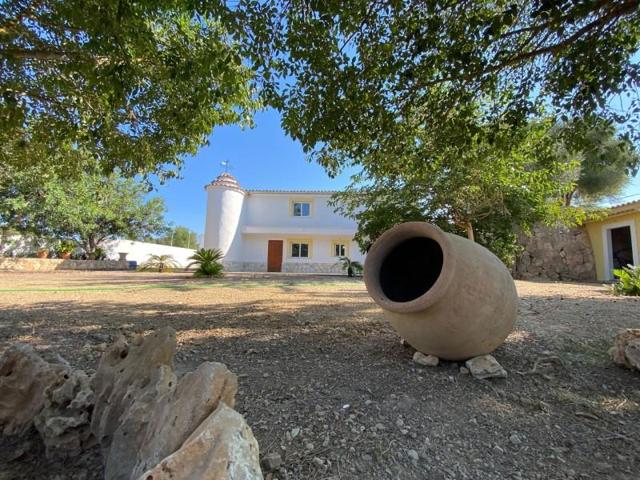 Chalet en venta en Costitx photo 0