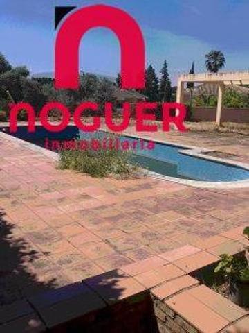 Chalet en venta en Córdoba, Av. Barcelona - Viñuela - Rescatado photo 0