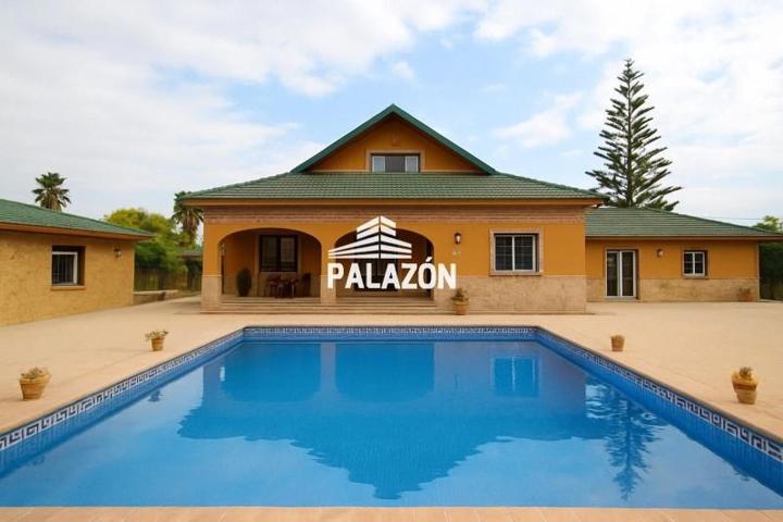 Chalet en venta en Catral, Torre los Pavos photo 0