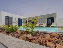 Chalet en venta en Antigua photo 0