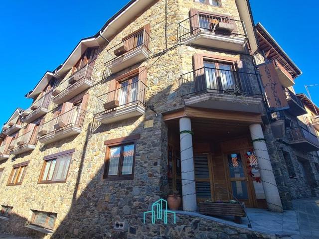 Edificio en venta en Planoles photo 0