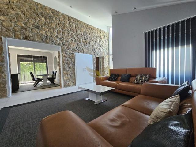 Chalet en venta en Guadalix de la Sierra, Guadalix de la Sierra photo 0