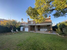 Chalet en venta en Vinyols i els Arcs, Vinyols I Els Arcs photo 0