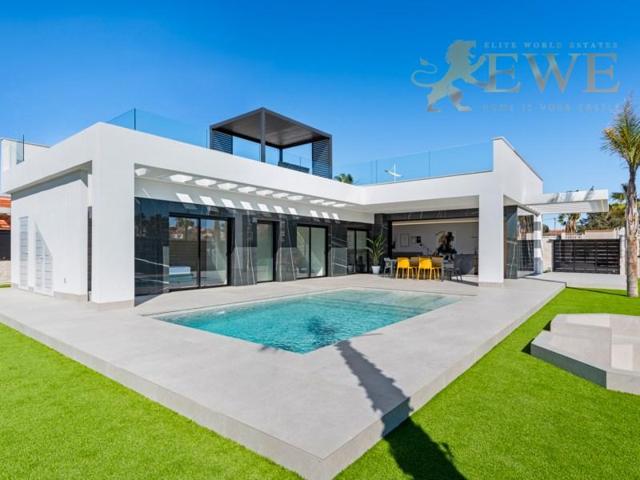 Chalet en venta en Algorfa photo 0