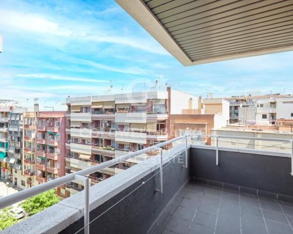 Piso en venta en Barcelona, Barri de les Corts photo 0