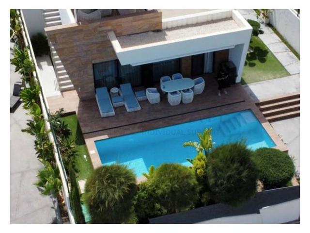 Chalet en venta en Finestrat photo 0