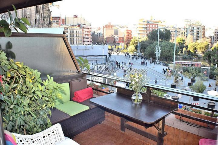 Piso en venta en Barcelona, Eixample - Sagrada familia photo 0