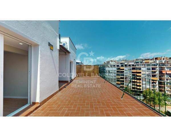Aticos en venta en Barcelona photo 0