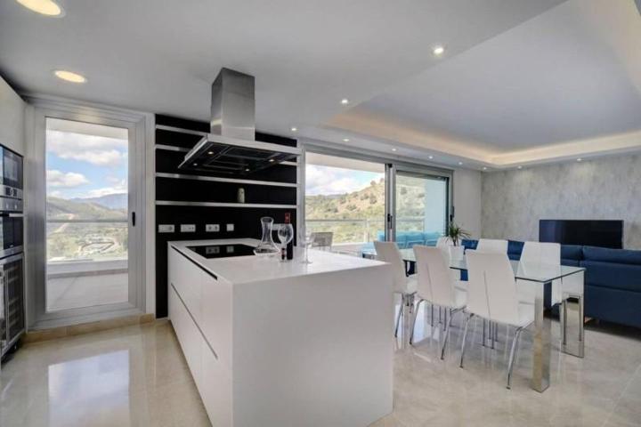 Apartamento en venta en Benahavís, ARQUEROS photo 0