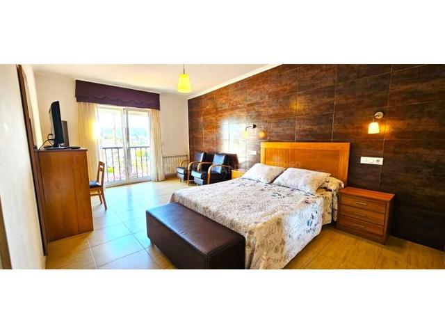 Edificio en venta en Sanxenxo photo 0