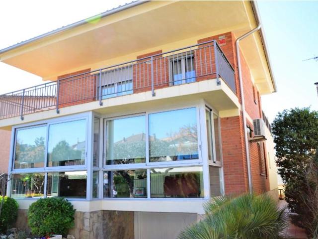 Casa en venta en Sant Quirze del Vallès photo 0