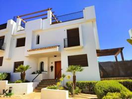 Adosada en venta en San Roque, Alcaidesa photo 0