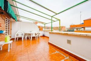 Aticos en venta en Madrid, Cuatro Caminos photo 0