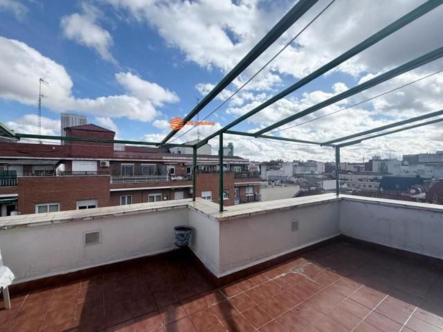 Aticos en venta en Madrid, Cuatro Caminos photo 0