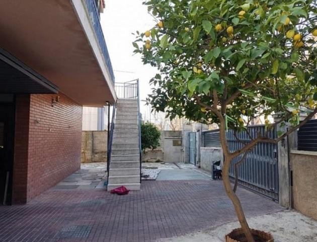 Casas de pueblo en venta en Viladecans photo 0