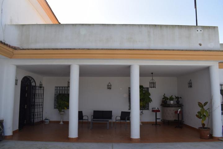 Casa con terreno en venta en Puerto Real, Ctra. Medina photo 0