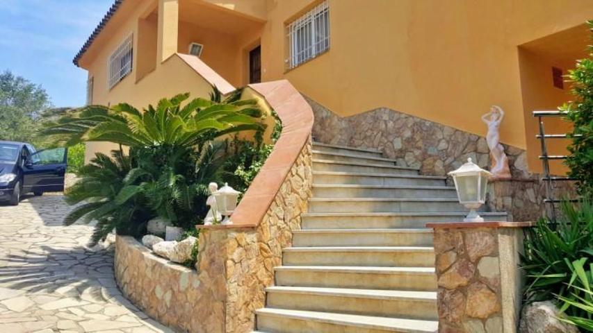 Casa en venta en Lloret de Mar, Cala Canyellas photo 0