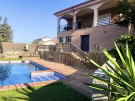 Casa en venta en Sant Fost de Campsentelles, Mas Llombart photo 0