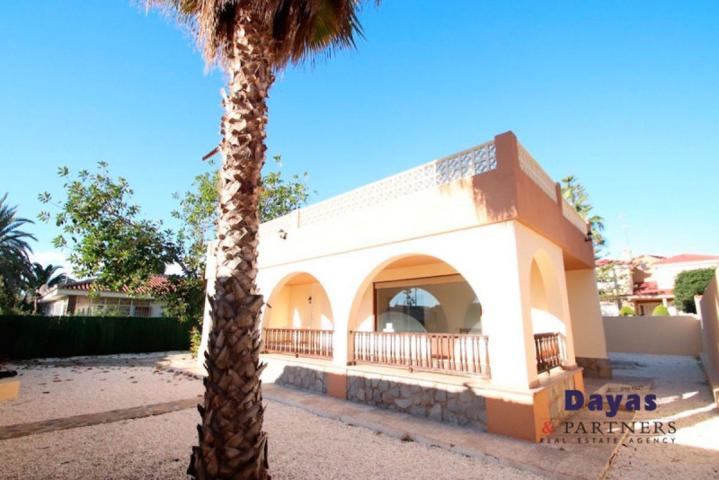 Casa en venta en Torrevieja, La Veleta photo 0