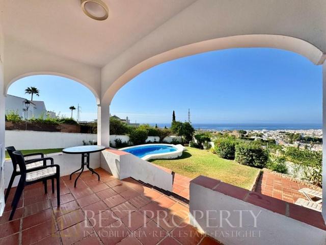 Chalet en venta en Nerja photo 0