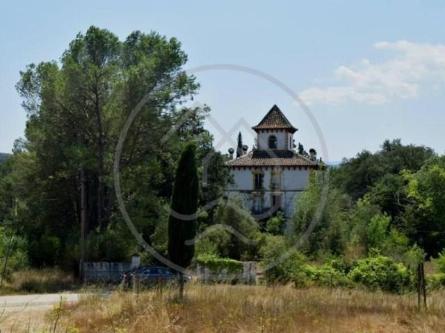 Chalet en venta en Garrigàs photo 0