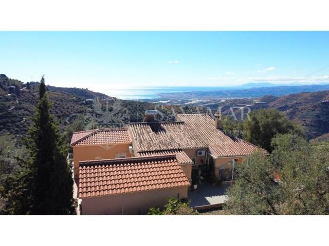 Chalet en venta en Sayalonga photo 0