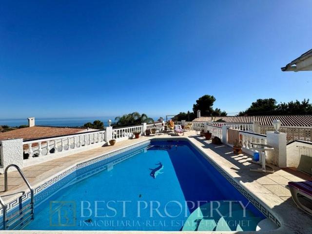 Chalet en venta en Nerja photo 0