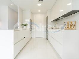 Piso en venta en Benidorm photo 0