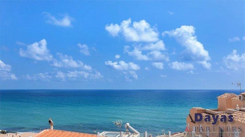 Chalet en venta en Torrevieja, La Mata photo 0