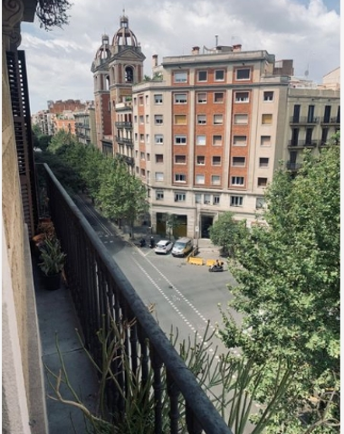 Apartamento en venta en Barcelona photo 0