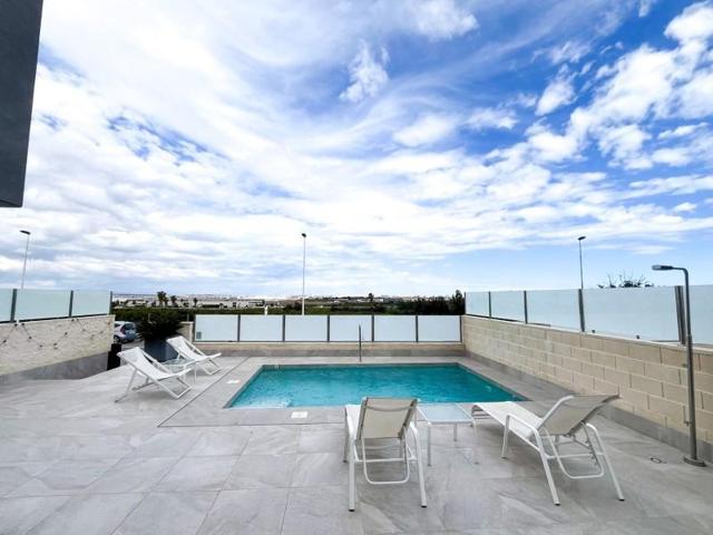 Bungalow en venta en Torrevieja, Los Balcones - Los Altos del Edén photo 0