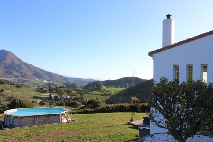 Piso en venta en Casares, Casares photo 0