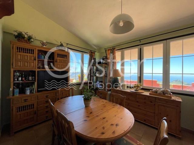 Casa con terreno en venta en El Rosario photo 0