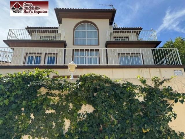 Chalet en venta en Callosa d'En Sarria, Urbanización Almedia photo 0