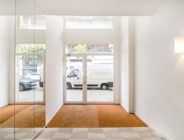Apartamento en venta en Barcelona photo 0