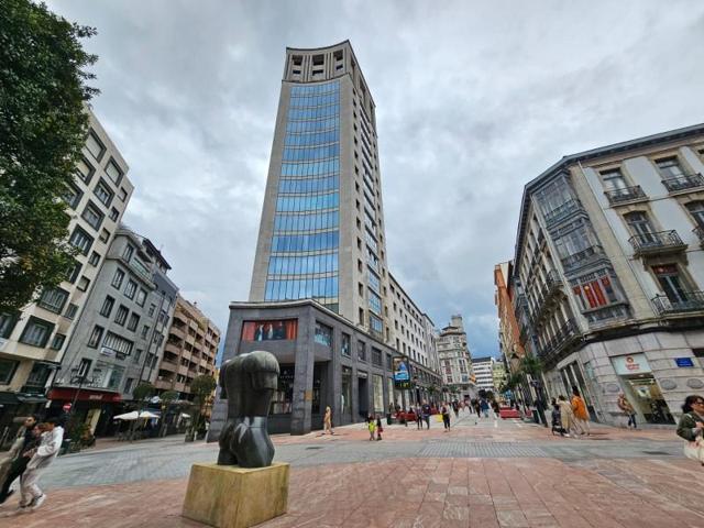 Piso en venta en Oviedo photo 0
