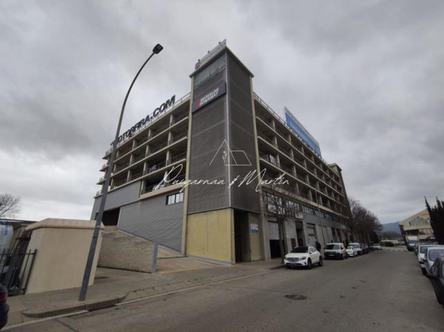 Nave industrial en venta en Montcada i Reixac, MONTCADA I REIXACH photo 0