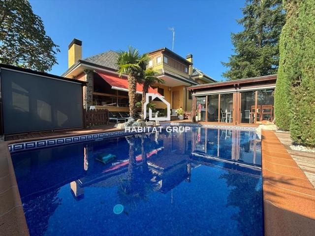 Chalet en venta en Taradell photo 0