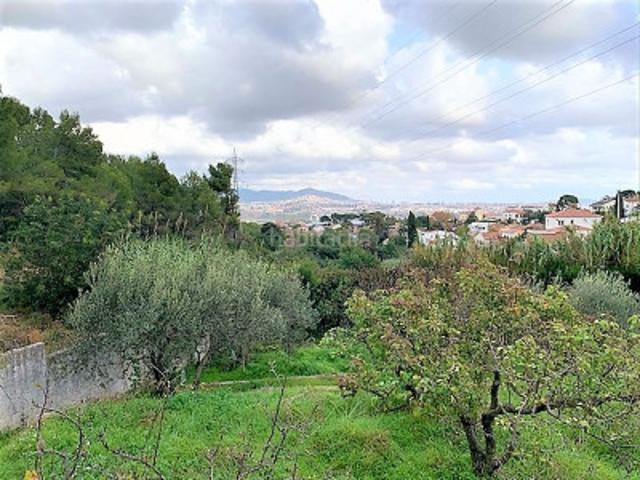 Casa en venta en Sant Boi de Llobregat, Marianao photo 0