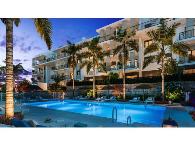 Apartamento en venta en Estepona photo 0