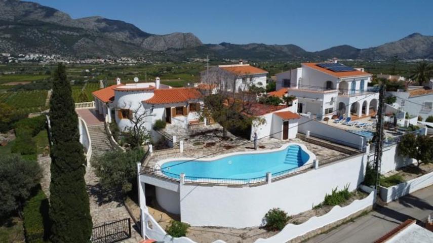 Chalet en venta en Orba photo 0