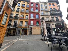 Local comercial en venta en Pamplona, Casco Antiguo photo 0