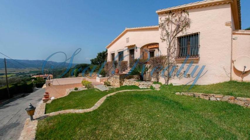 Chalet en venta en Castell-Platja d'Aro, Castell-Platja d'Aro photo 0