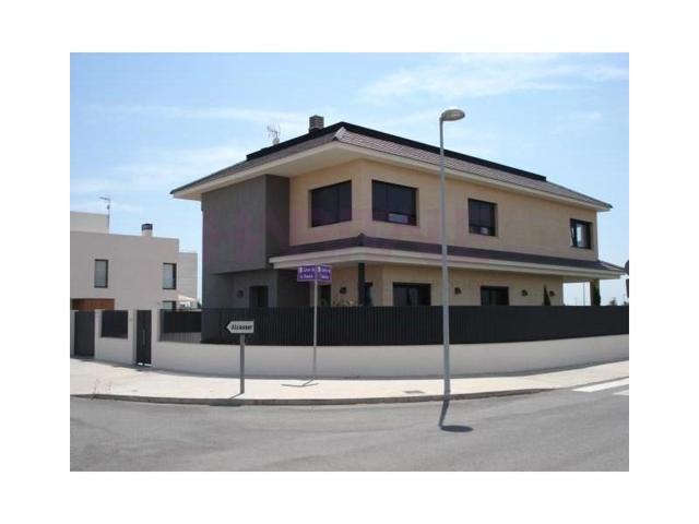 Chalet en venta en Albal photo 0