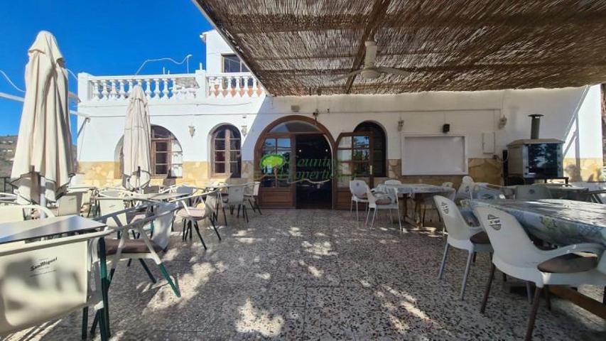 Local comercial en venta en Cómpeta, Competa photo 0