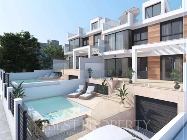 Chalet en venta en Nerja photo 0